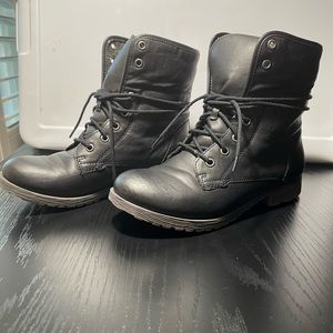 Rock & Candy lace up combat boots